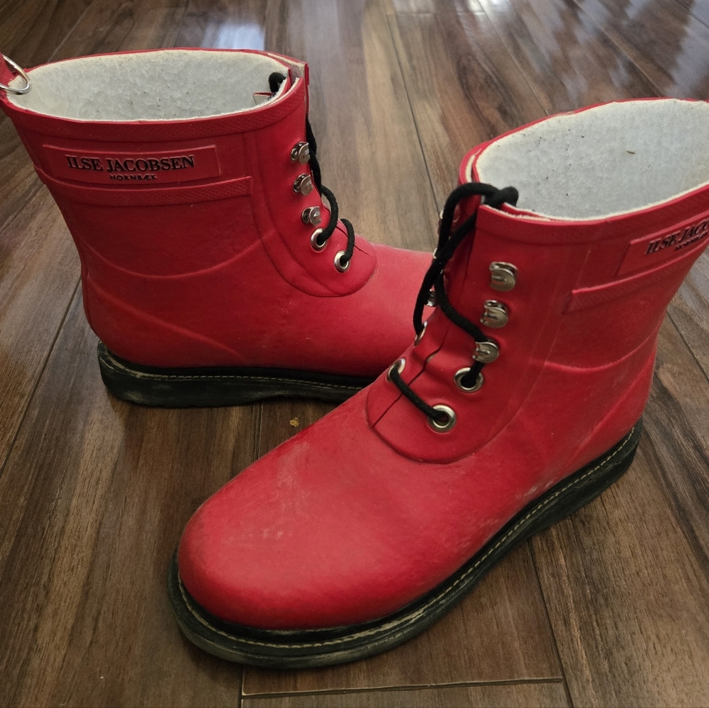 Ilse Jacobsen Vibrant Red Boots